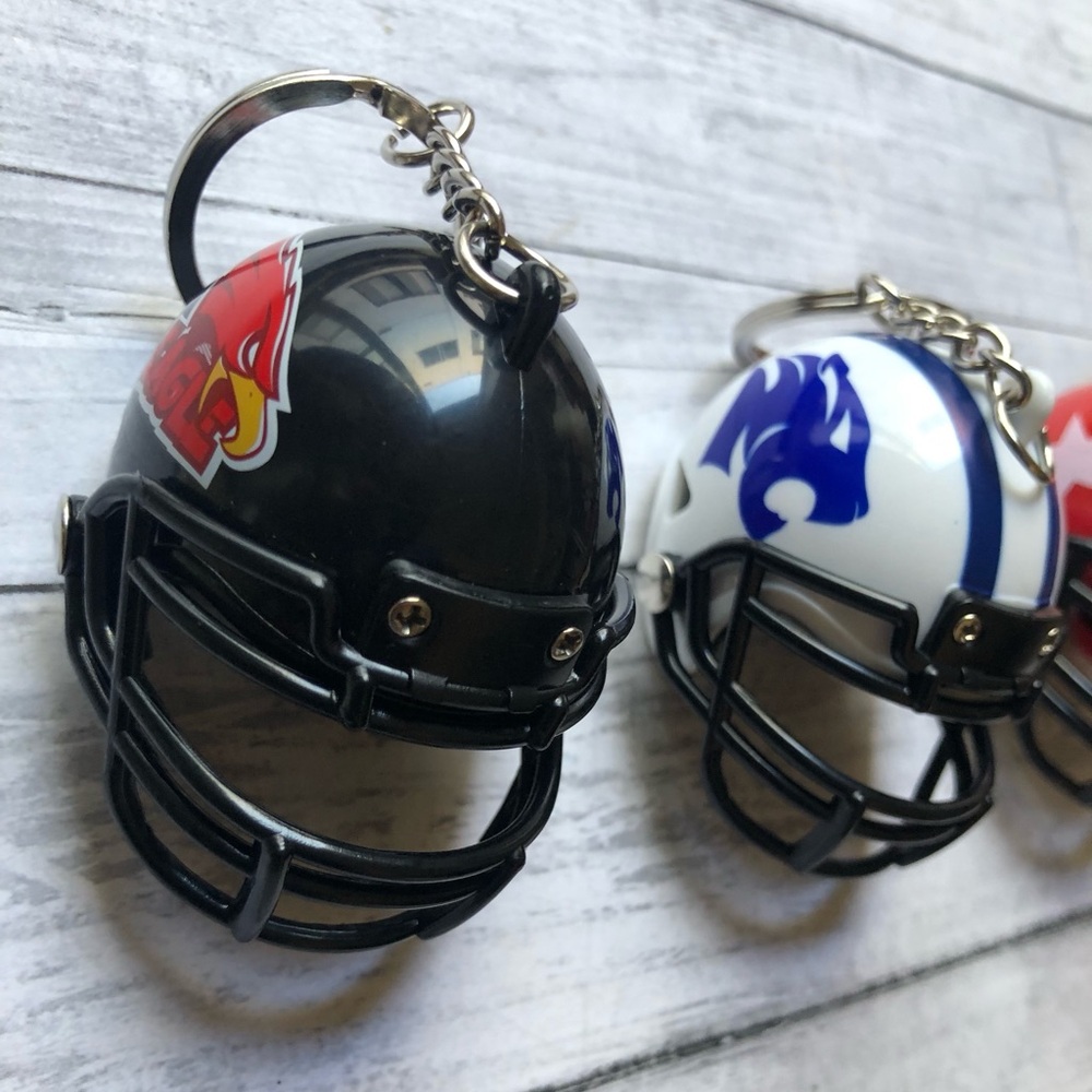 NFL Mini Helmet Keychains Set - Picture 4 of 8